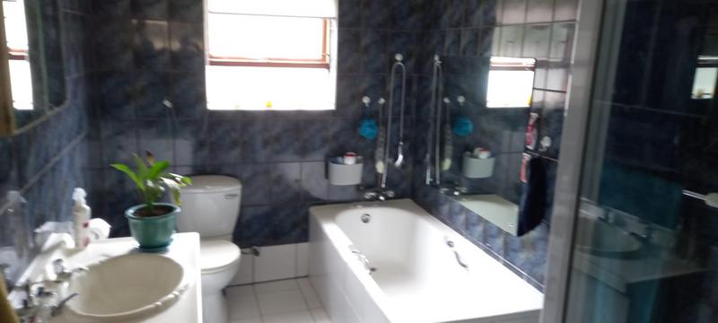 5 Bedroom Property for Sale in Boland Park Western Cape